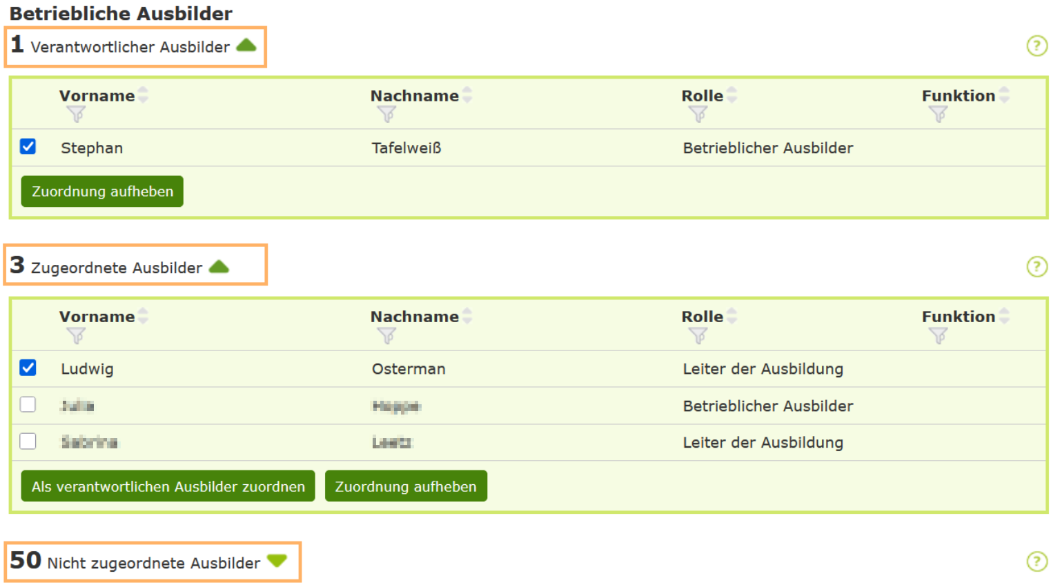 Auszubildende - Verfügbare Ausbilder-Listen im Tab Betrieb_de.png