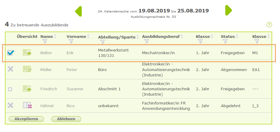 Berufsschullehrer - Azubi im Berichtsheft auswählen - Schnellansicht_de.png